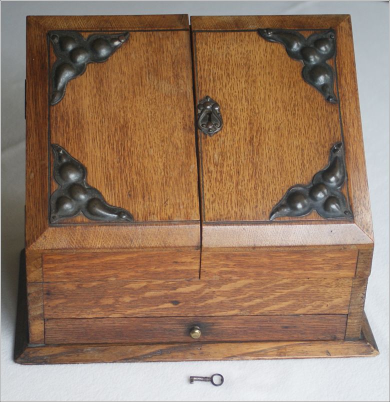7017 Oak Arts & Crafts Stationery Correspondence Box